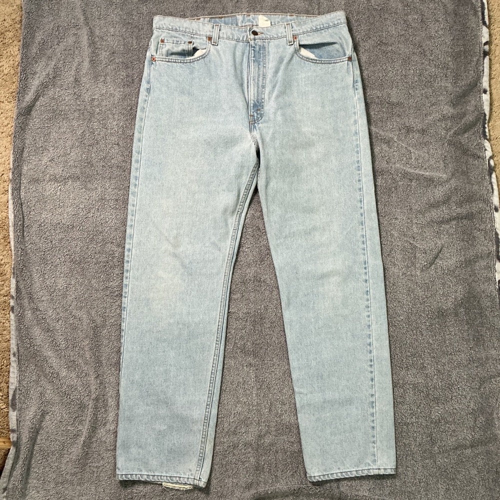 Vintage Levis 505 Regular Fit Straight Leg Jeans Light Wash USA Made 40x32 90s